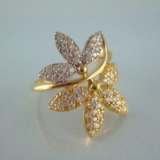 Ring Doppel-Blume aus Weiss- und Gelbgold